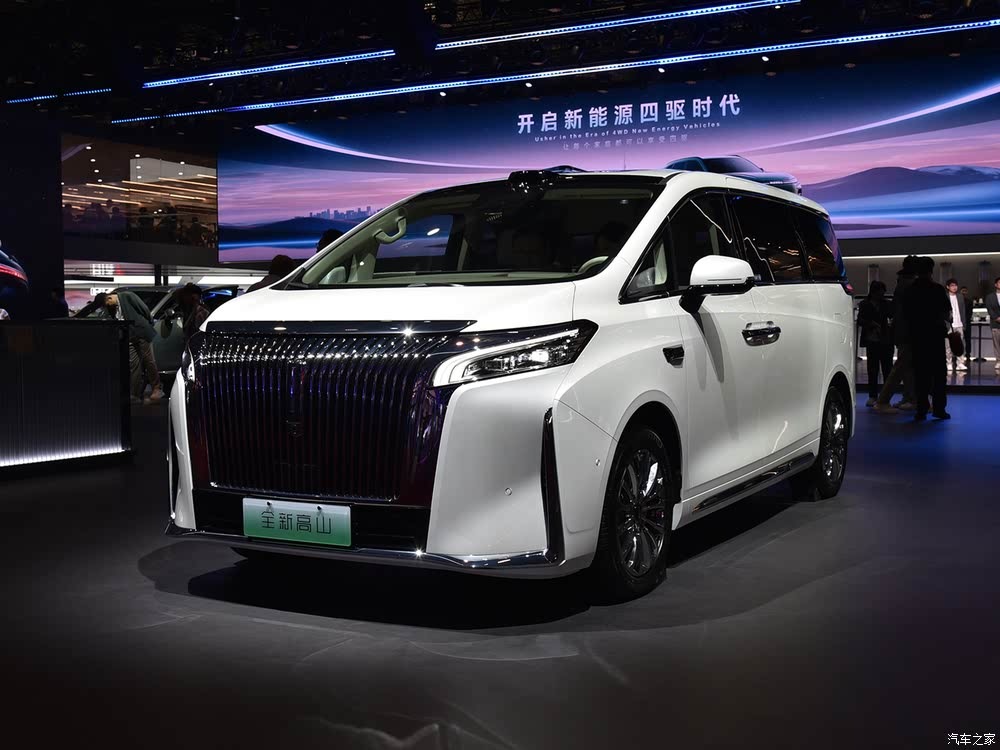 Great Wall начнет продажи нового семейства Wey Alpine 13 мая: названы цены на минивэны