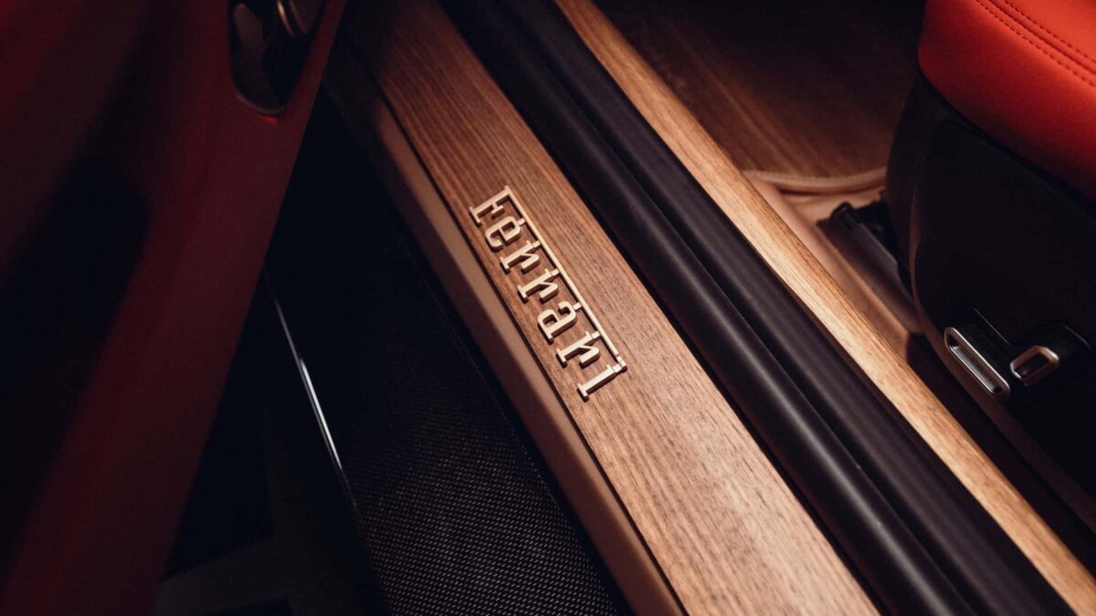Первая электрическая Ferrari будет представлена в три этапа: но премьера состоится только весной 2026 года