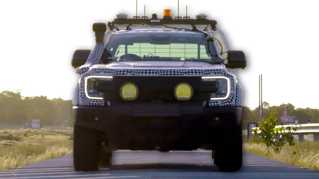 Ford поделился снимками с испытаний нового Ranger Super Duty — самого производительного пикапа в линейке